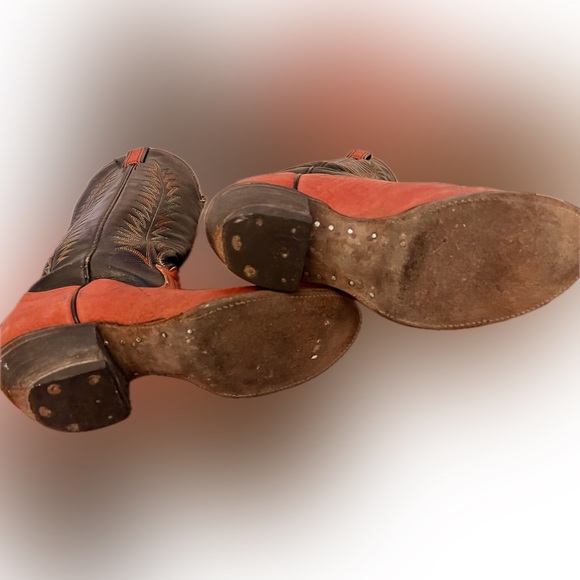 Red and black cowboy boots - Picture 5 of 6